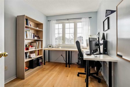 For Lease - 7107 Frontier Ridge, Mississauga, Ontario - Photo 3