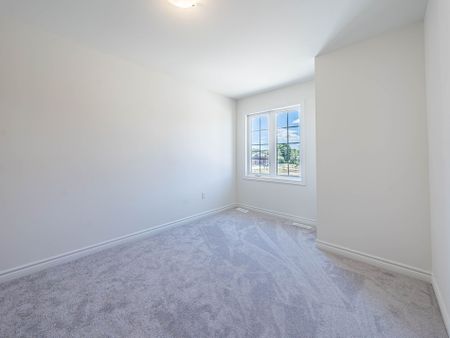 For Lease - 65 Brethet Heights, New Tecumseth, Ontario - Photo 3