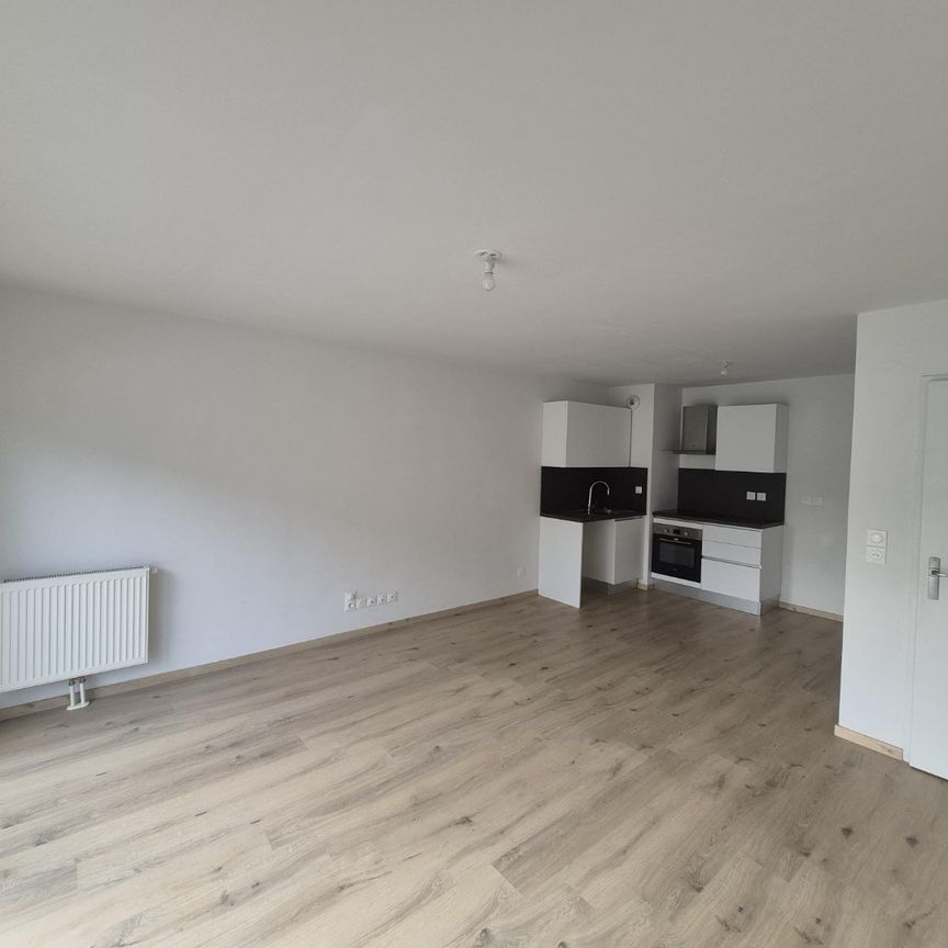 Location Appartement 2 pièces 49m² LILLE 59000 - Photo 1