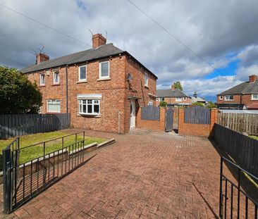 3 bedroom end of terrace house to rent - Photo 1