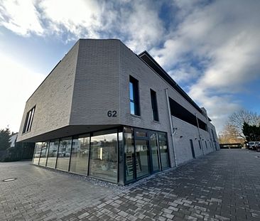 Hochwertige Neubau-Wohnung, exklusive Ausstattung, mit Balkon & Fahrstuhl, in Hennen, zu vermieten - Photo 1