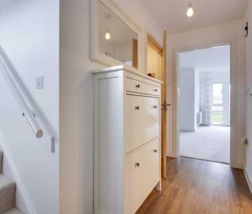 3 bedroom semi-detached house to rent - Photo 4