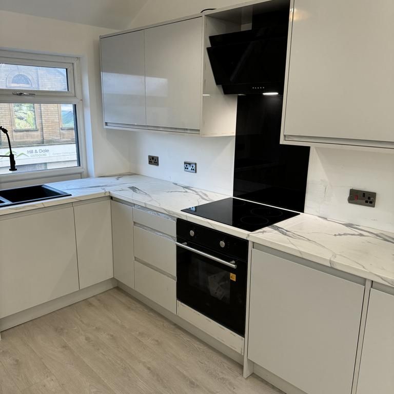 2 bedroom flat to rent - Photo 1