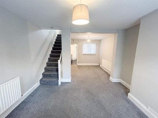 2 bedroom house to rent - Photo 1