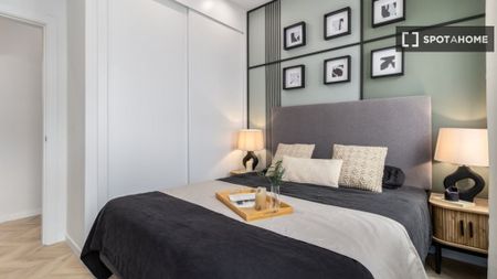 3 room luxury Flat for rent in Madrid, Autonomous Region of Madrid - Photo 2