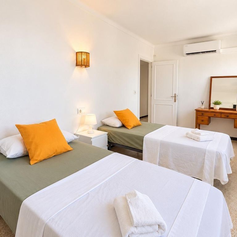 4 room luxury penthouse for rent in Palma de Mallorca, Spain - Photo 1