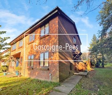 Habershon Drive, Camberley GU16 - Photo 5