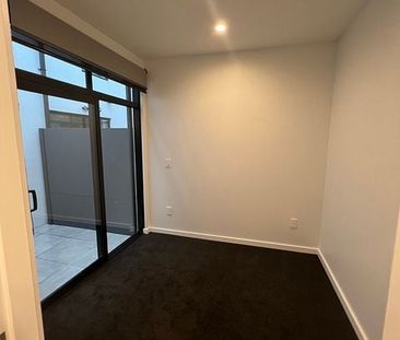 Chic Te Aro Townhouse w/ Utilities! - Photo 4
