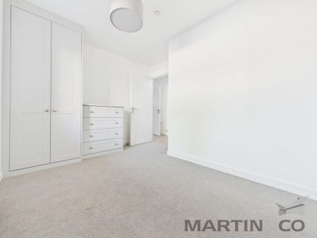 2 bedroom ground floor flat to rent - Photo 5