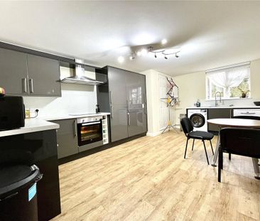 1 bedroom parking to rent - Photo 3