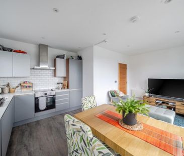 2 bedroom apartment to rent - Photo 4