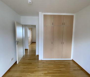 Einziehen & Wohlfühlen! Schöne 3-Zimmerwohnung mit Balkon in der Li... - Photo 5