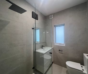 20 Preddys Road, Bexley NSW 2207 - House For Rent | Domain - Photo 2