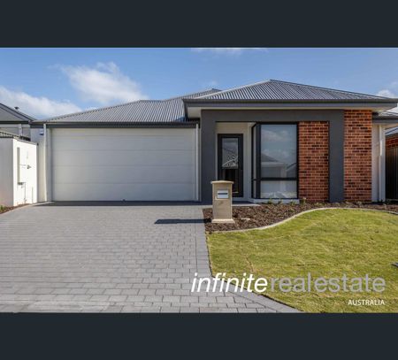 18 Yacht Way, Two Rocks, WA 6037 - Photo 2