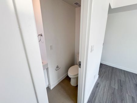 For Lease - 1A LEONARD Avenue Unit# 1, Toronto, Ontario - Photo 4