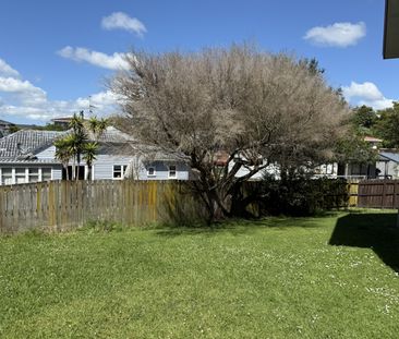 Family Home + Large Yard - Great Opportunity - Photo 2