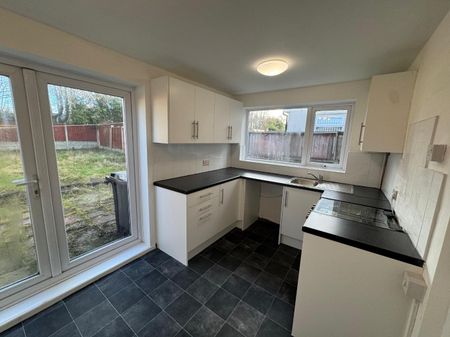 Cross Lane, Whiston, Prescot, L35 - Photo 5