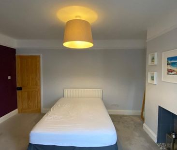 Malmesbury Road - Photo 6