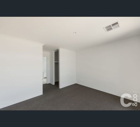 22 Havant Way, Wellard, WA 6170 - Photo 5