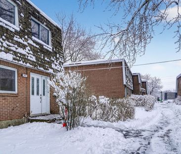 À louer / Maison à étages - Photo 1