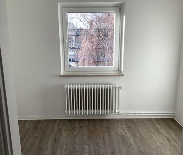 Sanierte 2 1/2 Zimmer Wohnung kurzfristig anzumieten! - Foto 1