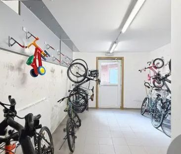 Ruim appartement vlakbij de jachthaven van Zeebrugge met garagestaa... - Foto 1