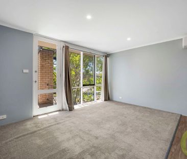 Updated two-bedroom unit in convenient Pearce - Photo 2