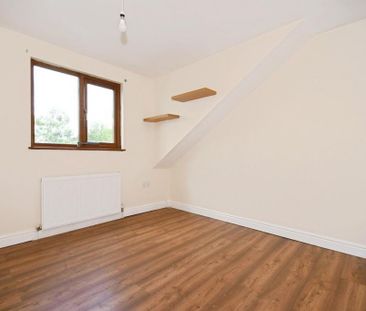 2 bedroom detached house to rent - Photo 5