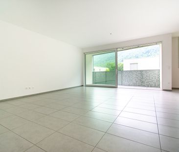 SPAZIOSO 2.5 LOCALI A LUMINO - Foto 5