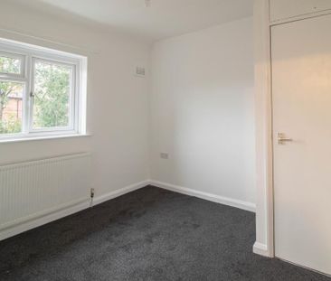 3 Bed Semi-Detached House, Welstead Avenue, NG8 - Photo 2