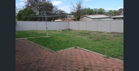 Comfortable family home - Photo 3