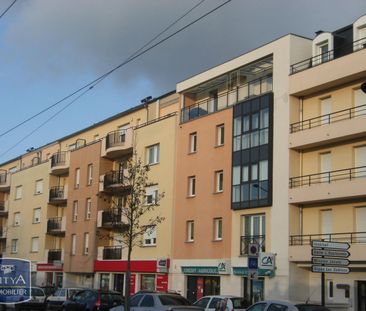 Location Appartement 3 pièces 55m² LE MANS 72100 - Photo 2