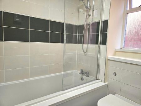 2 bedroom terraced house to rent - Photo 5