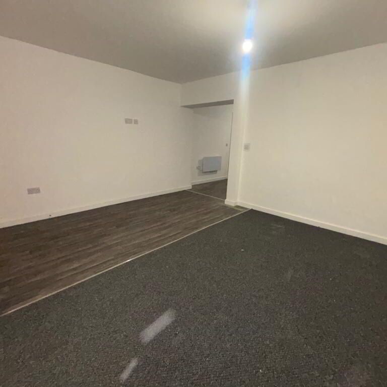 4 27-29, Oldtown Street, Cookstown, BT80 8EE - Photo 1