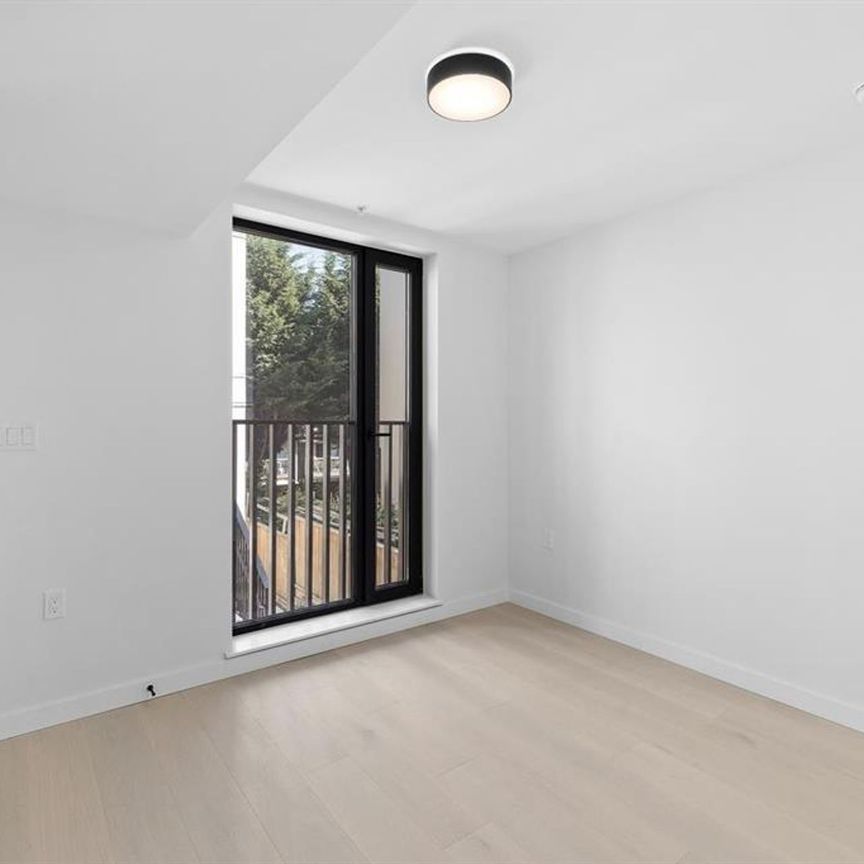 1BEDROOM IN DESIRABLE MOUNT PLEASANT - Available August 1st - Photo 1