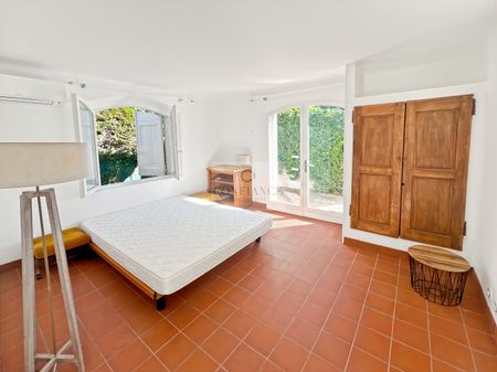 Location Maison 5 pièces 180m² NICE 06200 - Photo 2