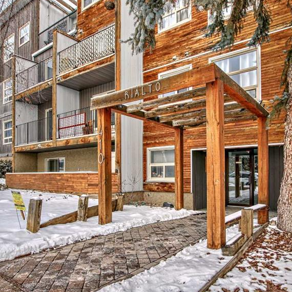 2 Bed Condo For Rent In Crescent Heights. Close To The Bow River Pathways. - Photo 1