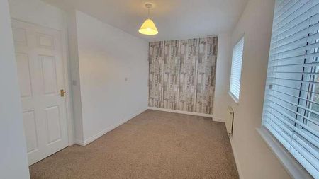 Padstow Road, Swindon, SN2 - Photo 4