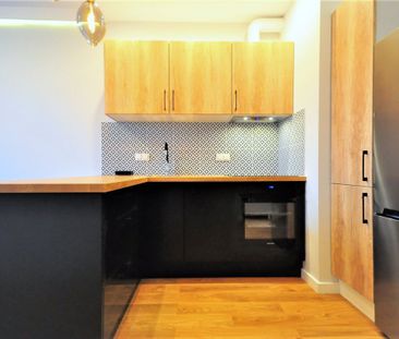 Kawalerka z sypialnią, balkonem i garażem. 27.1 m² - Photo 1