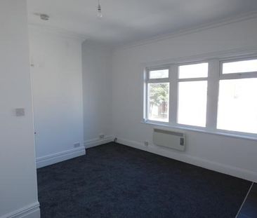 2 bedroom property to rent - Photo 4