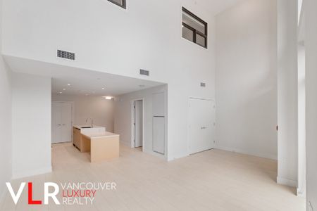 Condo in Vancouver East Side, BC - Photo 4