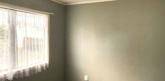 1 Bedroom 1 Bathroom Unit - Photo 2