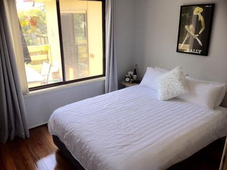 2 Storey Home in Cowes close to Beach and Boat Ramp - Photo 4