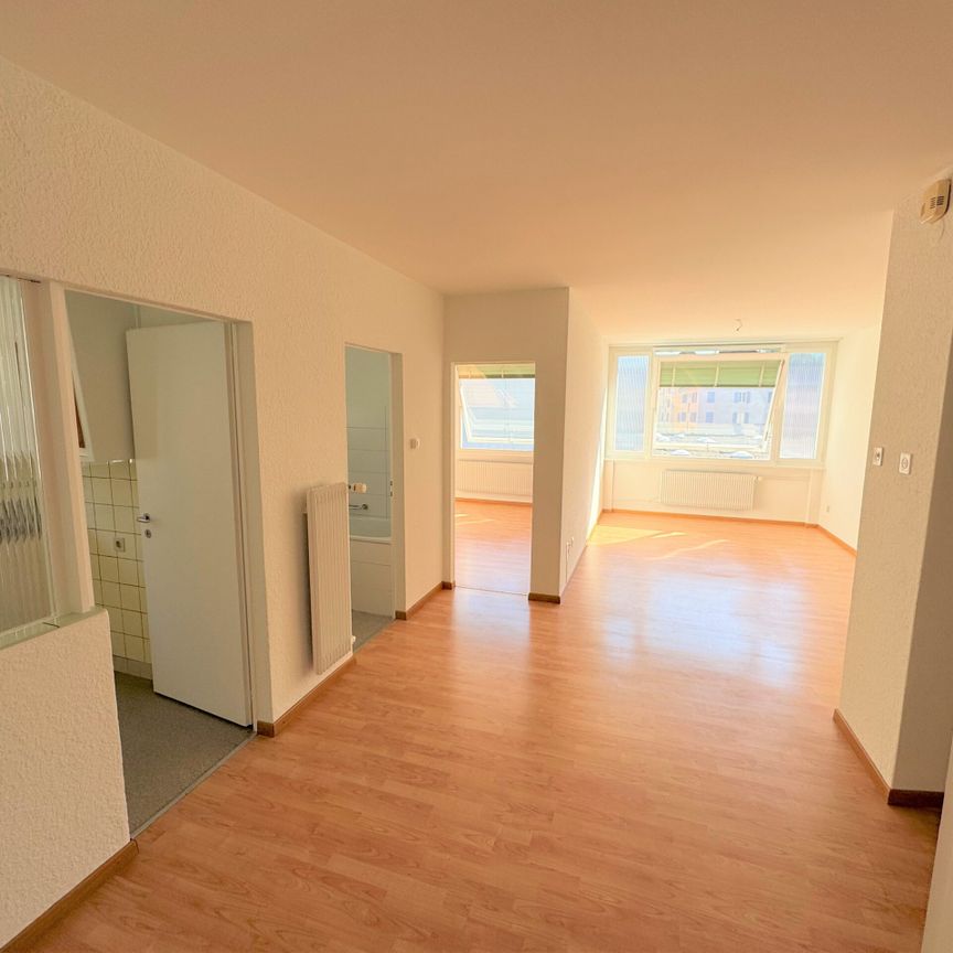 Pont 8 – 2.5 pièces – 2 ème - Photo 1