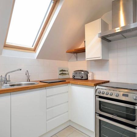 2 bedroom flat to rent - Photo 3