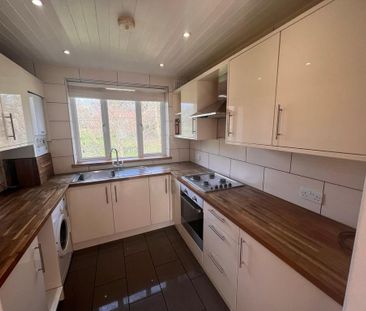 2 bedroom maisonette to rent - Photo 4