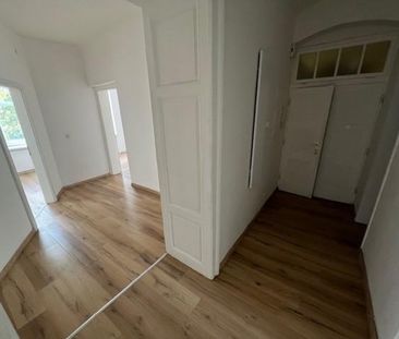 PROVISIONSFREI – Jakomini – 84m² – 3 Zimmer – extra Küche – Balkon ... - Photo 3