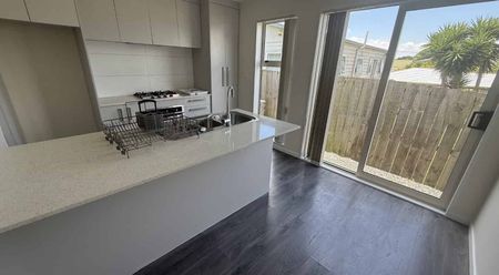 Lovely 4 bedrooms Home - Photo 4