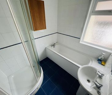 4 bedroom detached house to rent - Photo 6