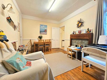 3 bedroom terraced house to rent - Photo 2